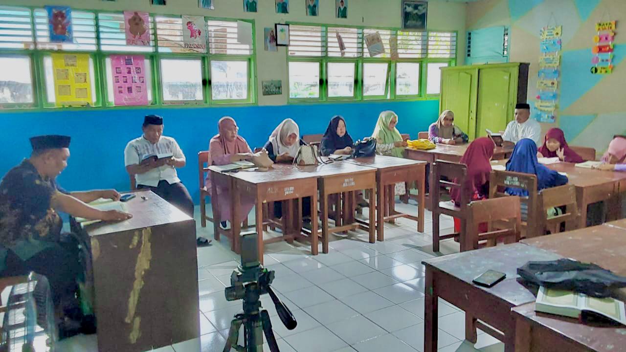 Tadarus dilakukan secara daring dan luring