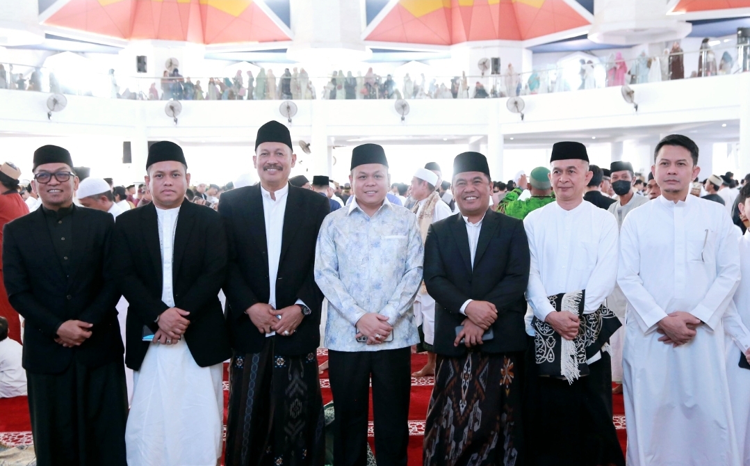 Tidak Mudik, Kakanwil Kemenag Sulsel Pilih Salat Id di Masjid 99 Kubah